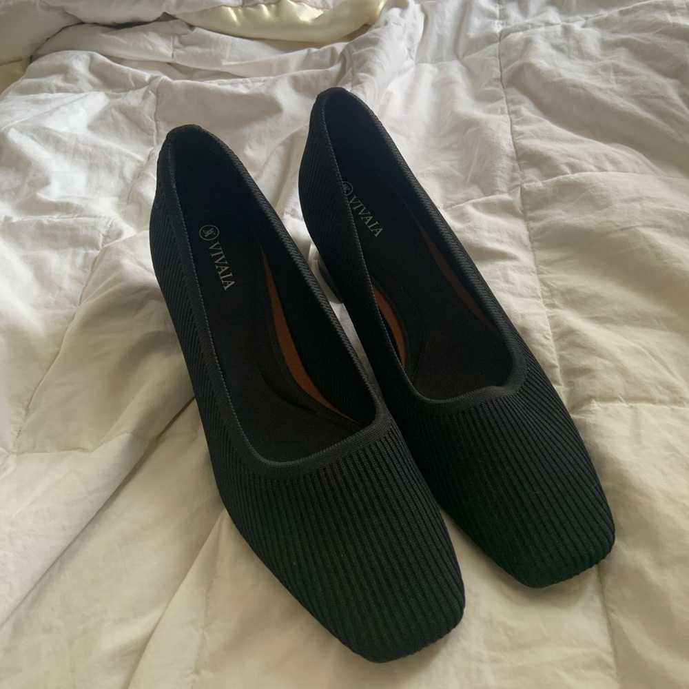Vivaia black heels